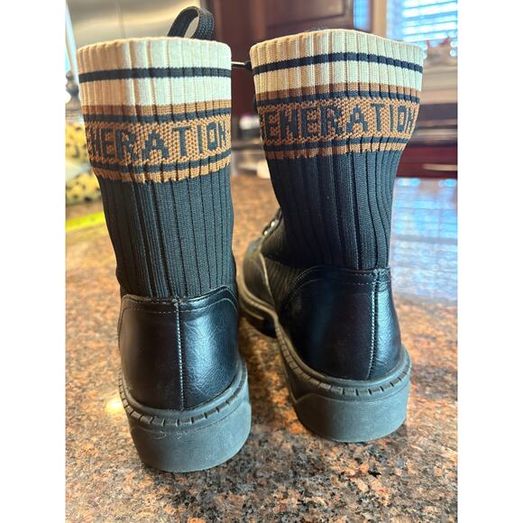 BCBGeneration Tassie Lace Up Black Boot Size 6.5 Excellent Condition - Picture 8 of 11